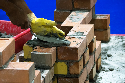 Install Brick Method Bricklayer Installing Bricks Bricklayer Worker Installing Brick Masonry ...