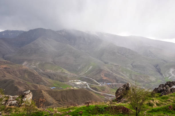 Roads and mountains in Iraq