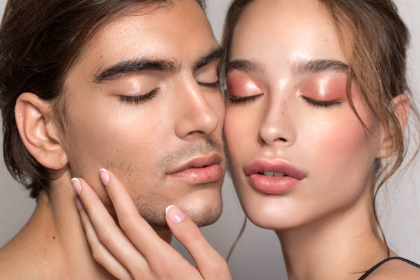 istock Beauty couple 1074037334