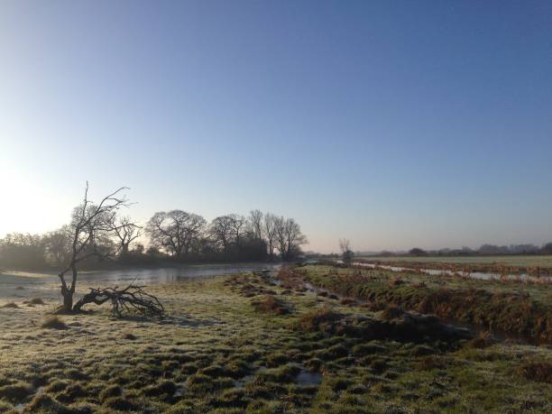 istock Winter on the Pocklington Canal, Storwood 1074057810