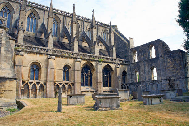 istock Church Graveyard in the Cotswolds 1074063724