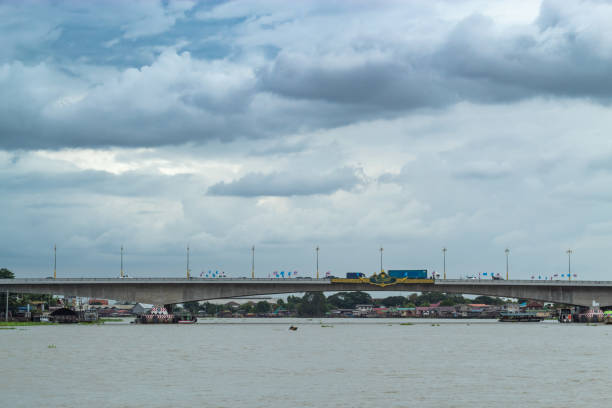 istock Rama 4 bridge crossing the Chao Phraya River. 1074126218
