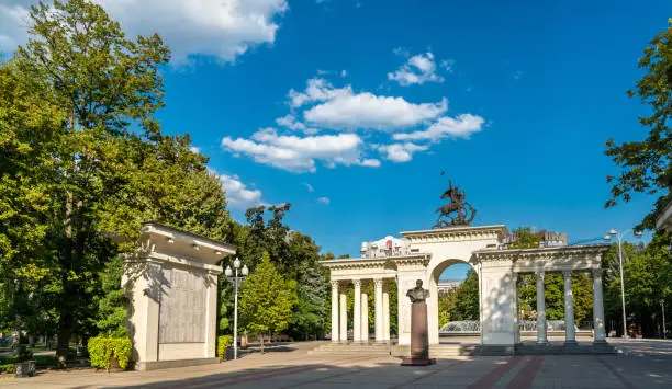Monument of Georgy Zhukov and the memorial arch Kuban is proud of them. Krasnodar, Russian Federation