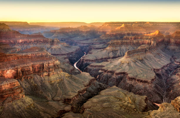 tramonto nel parco nazionale del grand canyon da pima point - panoramic wild west desert scenics foto e immagini stock