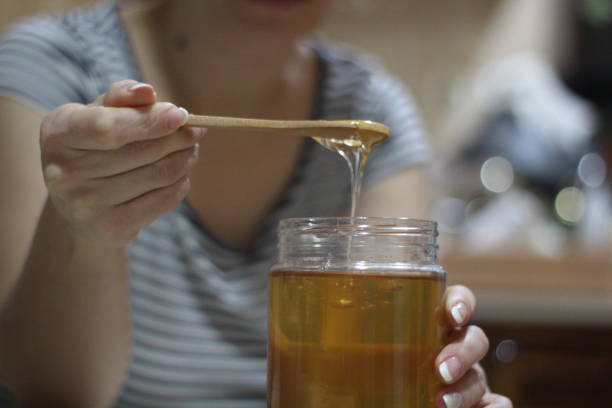 istock honey in the jar 1074343374