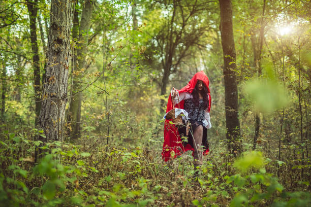 istock Little red riding hood 1074383492
