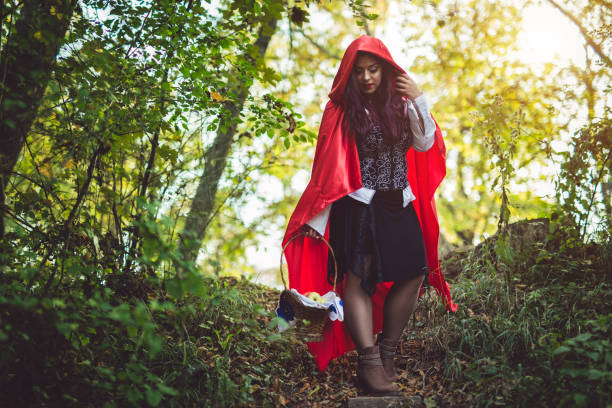 istock Little red riding hood 1074390544