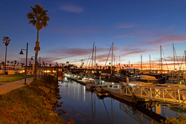 istock Sunrise at the harbor in Ventura 1074481910