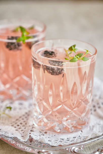 istock Blackberry Thyme Champagne Cocktail 1074506586