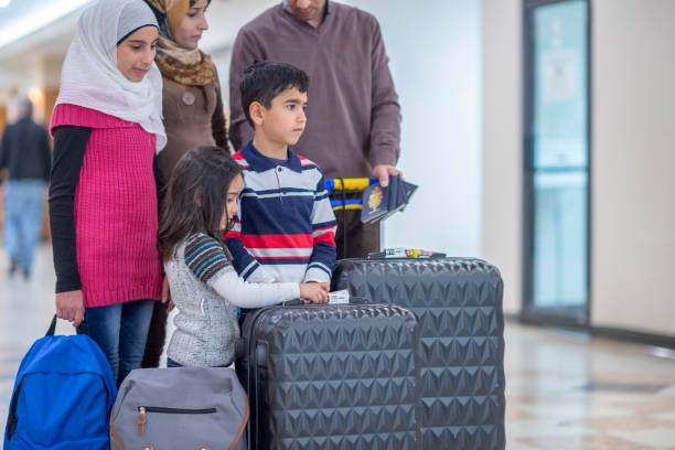 istock Muslim family waiting 1074511902
