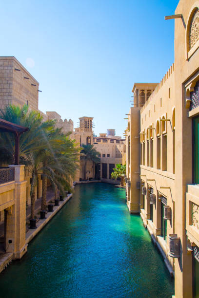 두바이에서 madinat 주메이라 호텔 - madinat jumeirah hotel 뉴스 사진 이미지