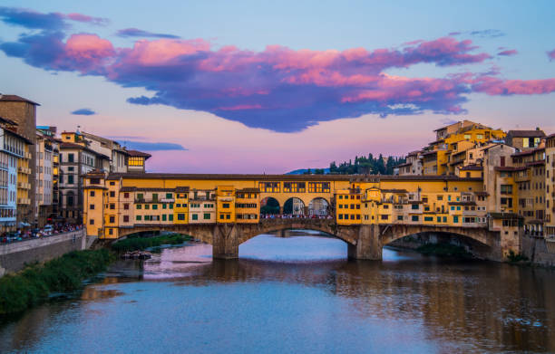 florence,italy ponte vecchio - ponte vecchio imagens e fotografias de stock