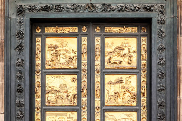 istock Golden Door in Florence 1074675254