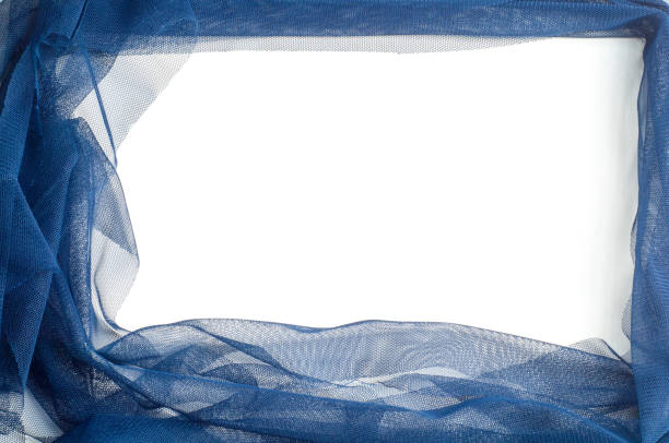 texture, arrière-plan, motif. ruban bleu dans une petite grille. tissu de maille de gaze de tulle large bleu brodé ruban ruban dentelle - 24424 photos et images de collection