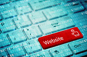 rote-taste-mit-text-website-auf-blau-digital-laptop-tastatur.jpg?b=1&s=170x170&k=20&c=nmZmZ79vI8w_qsYz6G6aJFXrjqKcEFcUFNuP4tpruik=