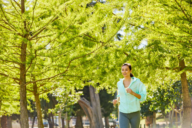 istock Running towards a healthier life 1074846674