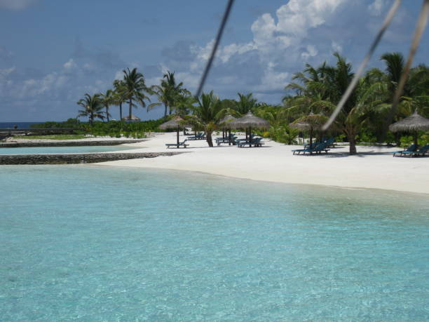 istock Sri Lanka and Maldives 1074850112