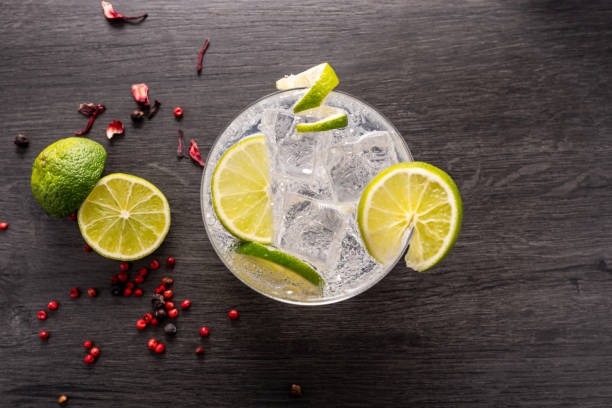 gin tonic stock photo
