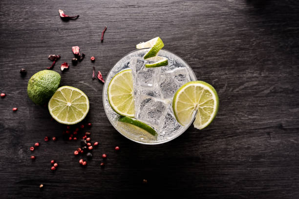 gin tonic stock photo