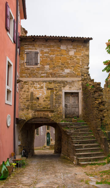 istock Street in Oprtalj 1074930194