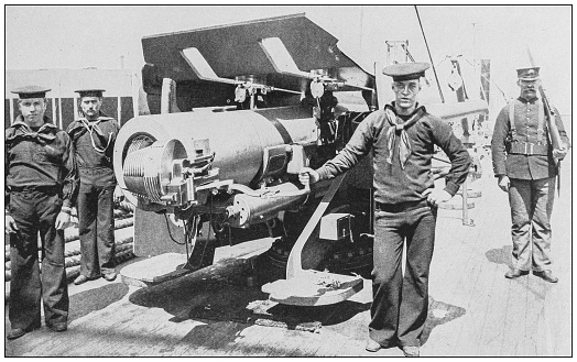 Antique historical photographs from the US Navy and Army: Gun on the 