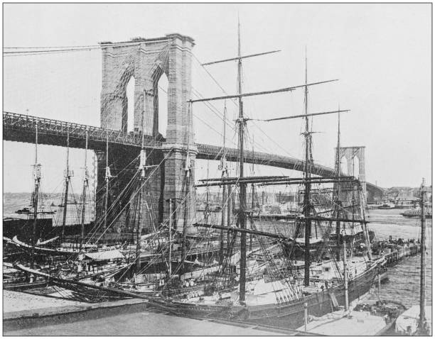 ilustrações, clipart, desenhos animados e ícones de fotografias históricas da marinha e do exército da antiguidade: ponte de brooklyn, nova iorque - 1900 century