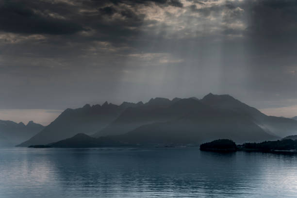 istock Midnight Sun in the Lofoten Islands in Norway 1075106256