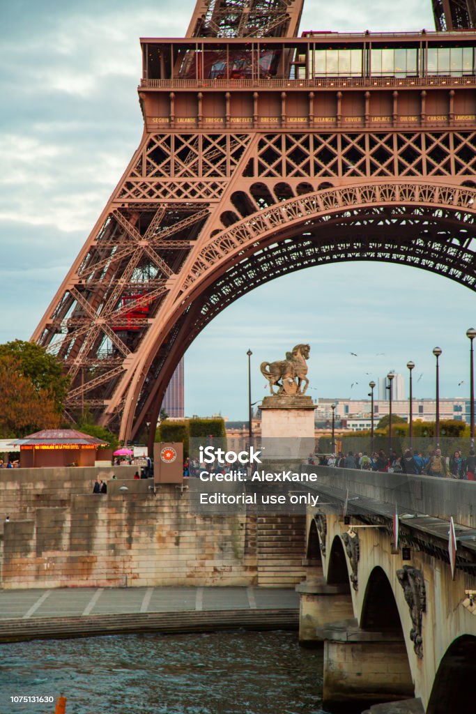 Quang Cảnh Tháp Eiffel Tuyệt Đẹp Ở Paris Pháp Hình ảnh Sẵn có - Tải xuống Hình ảnh Ngay bây giờ - Ban ngày, Biểu tượng - Đồ thủ công, Bầu trời - iStock Quang Cảnh Tháp Eiffel Tuyệt Đẹp Ở Paris Pháp Hình ảnh Sẵn có - Tải xuống Hình ảnh Ngay bây giờ - Ban ngày, Biểu tượng - Đồ thủ công, Bầu trời - iStock