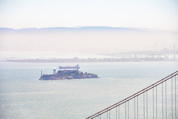 beautiful view on the alcatraz island - retro revival marin county california usa imagens e fotografias de stock