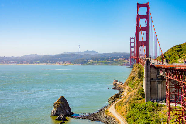 beautiful view of the san francisco bay with golden gate bridge - retro revival marin county california usa imagens e fotografias de stock