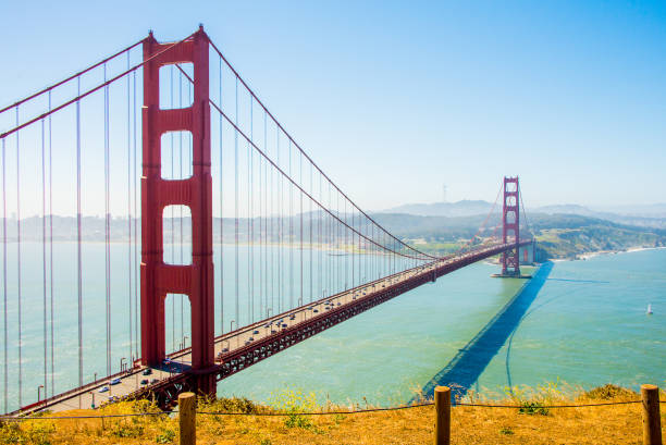 beautiful view of the san francisco bay with golden gate bridge - retro revival marin county california usa imagens e fotografias de stock