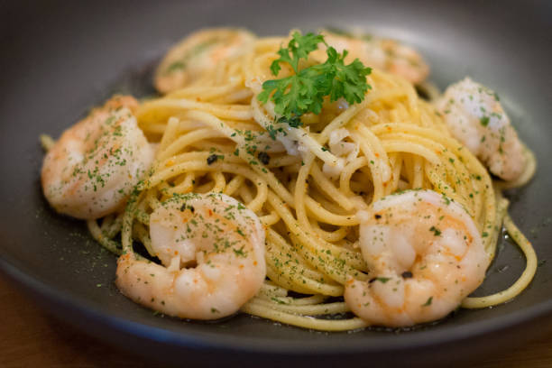 istock spaghetti aglio olio with shrimp and garlic and herb 1075322564