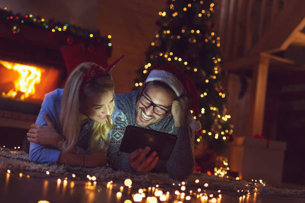 istock Couple on Christmas Eve 1075516960