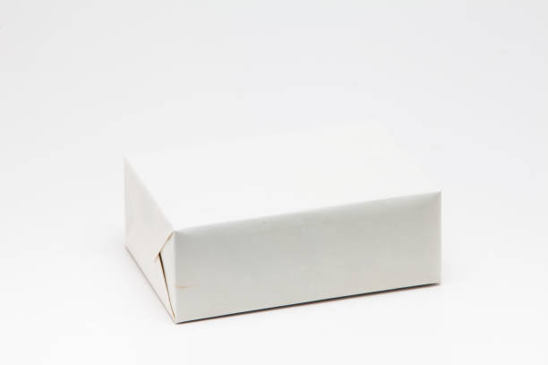 istock White paper gift box on isolated background 1075599170
