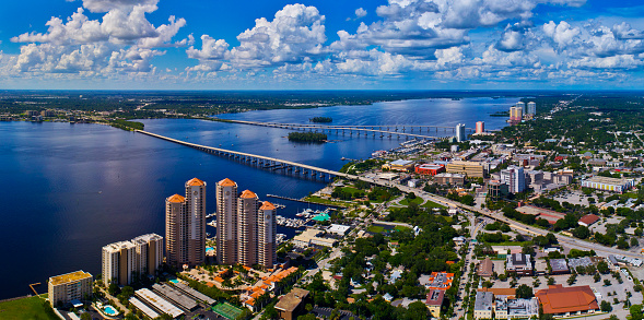 Ft Myers & Caloosahatchee River, FL