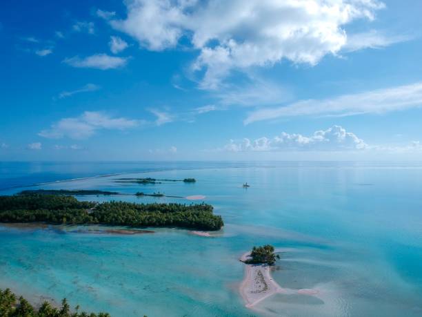istock tahiti from above 1075633772