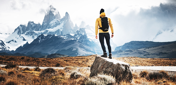 hiker man standing in el chalten