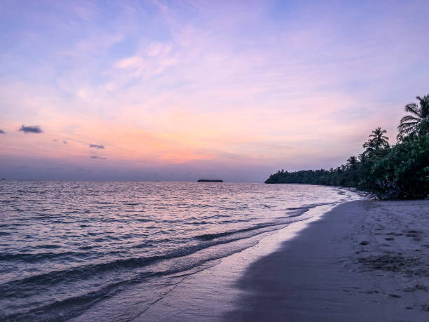 istock Beautyful sunset in the ocean 1075706266