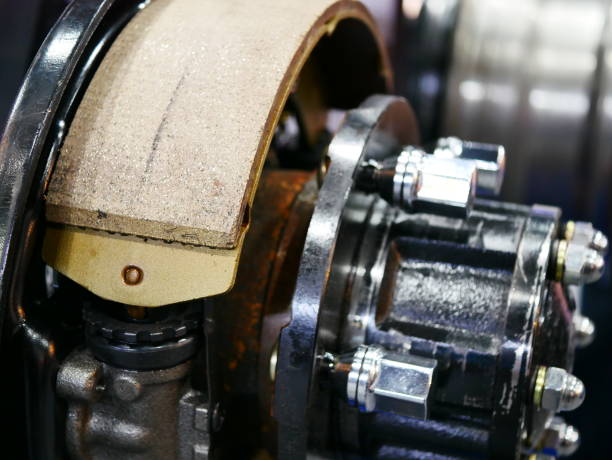 istock Drum brake and asbestos brake 1075804970