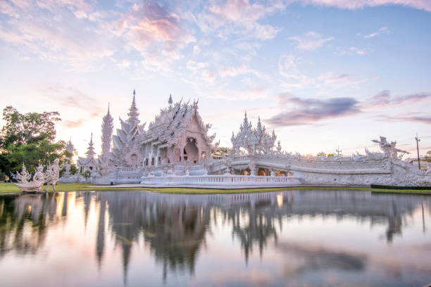 chiang rai wat rong kun better known to foreigners as the white temple,famous landmark for tourist,buddhist temple in chiang rai province, thailand - art thailand thai culture temple imagens e fotografias de stock