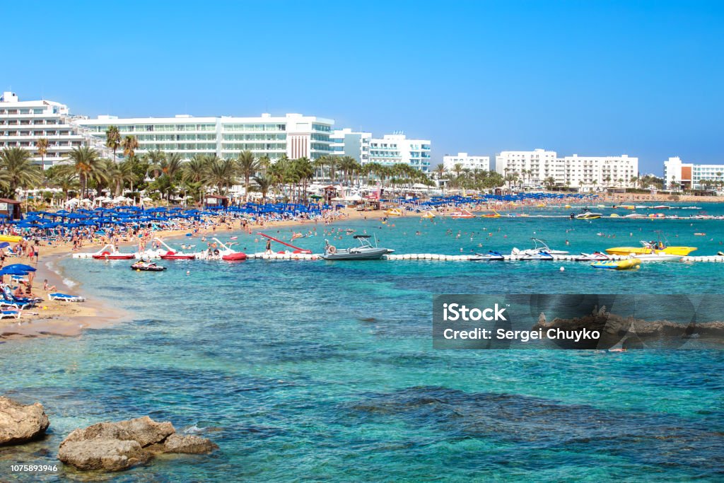 Férias de verão na ilha de Chipre - Foto de stock de Amarelo royalty-free