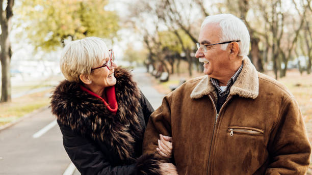 istock Old couple looking at each other 1075958970