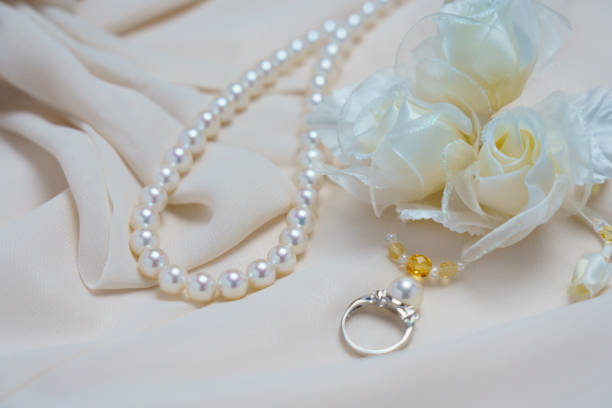 istock Pearl necklace with corsage 1076006920