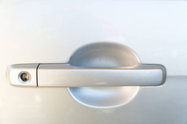 istock The car door is scratched 1076036344
