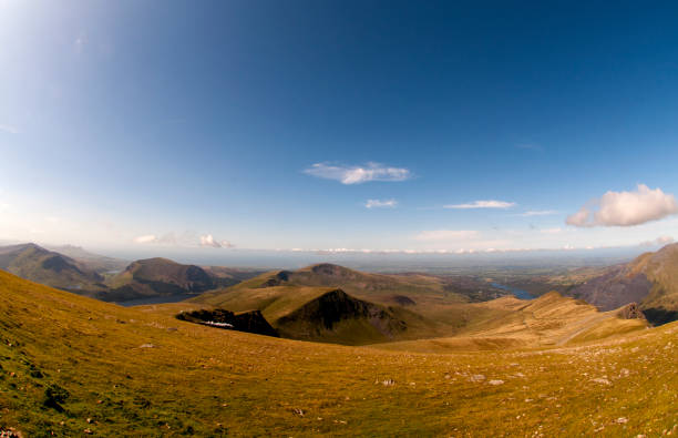 istock Snowdonia on a sunny autumn afternoon 1076105852