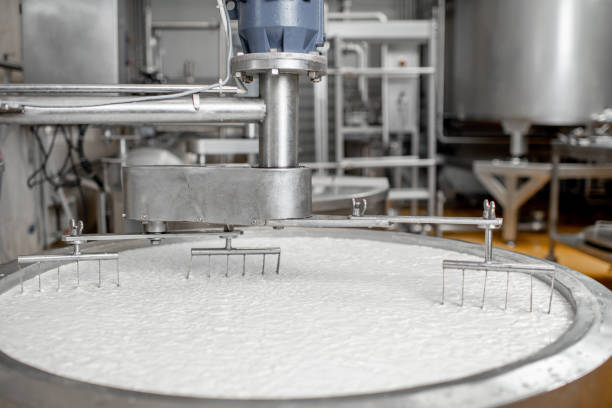 Milk mixing at the cheese manufacturing