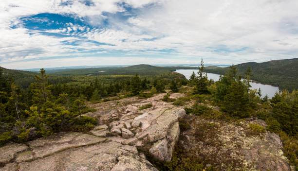 istock Landscape of Acadia National Park 1076274904