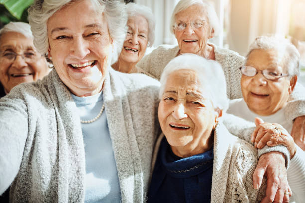 istock How good it feels to have good friends 1076508968
