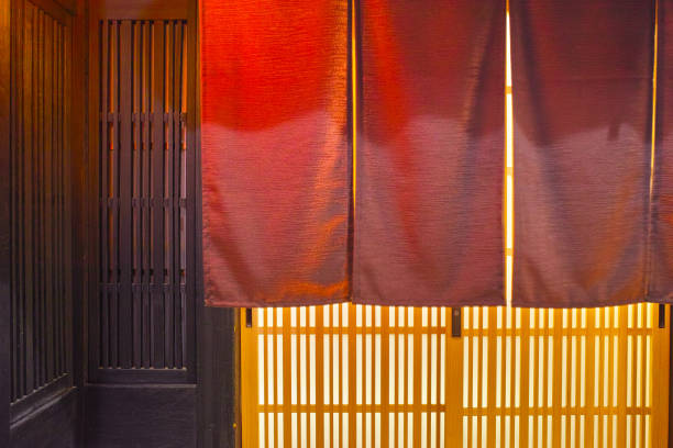 日本食レストランの入り口 - 旅館 ストックフォトと画像