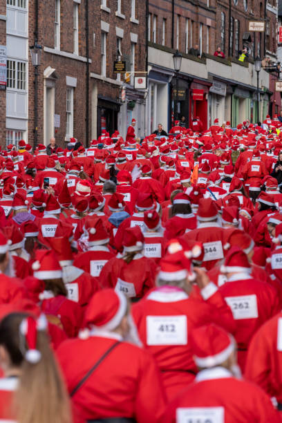 chester santa dash - chester virginia photos et images de collection